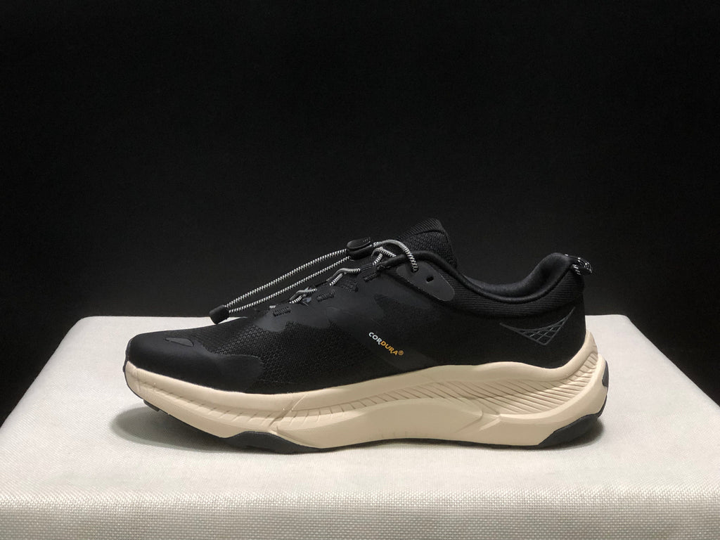 HOKA ONE ONE SKYFLOW