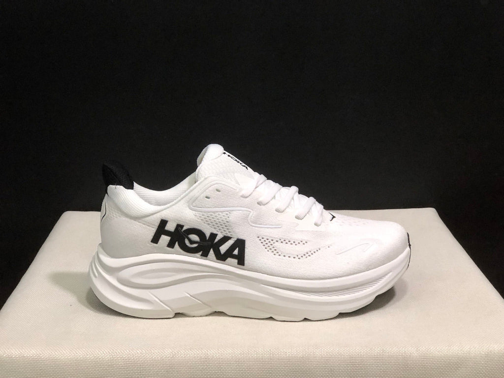 HOKA ONE ONE Clifton 10