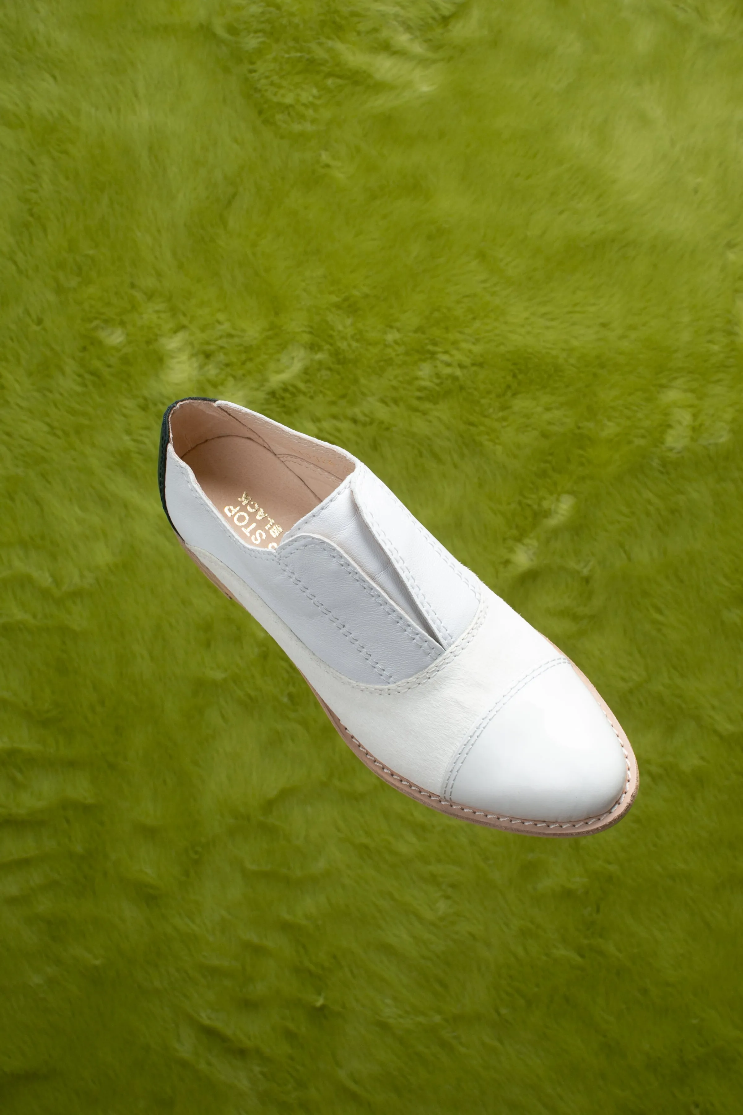 CREME ANGLAISE White Two-Tone Oxfords