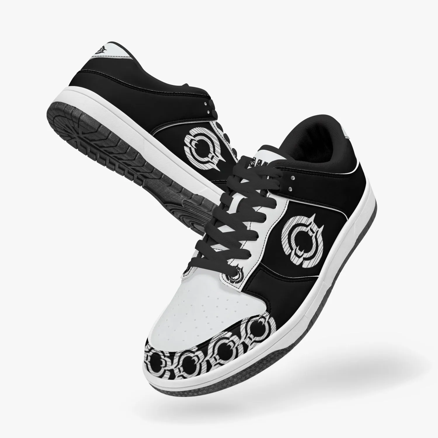 Dunk Stylish Low-Top Leather Sneakers Black and White logo