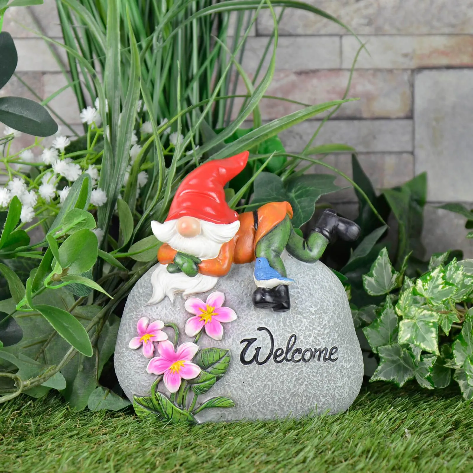 Garden Gnome On Pebble Welcome Ornament Resin Outdoor Decoration