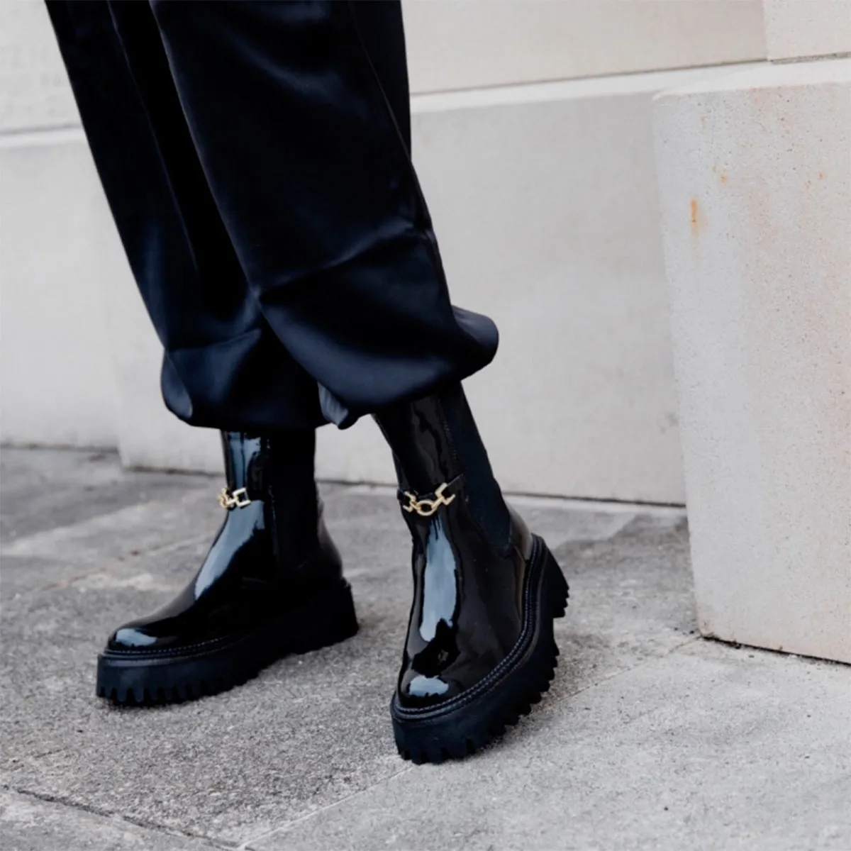 Lemon stylish boot black patent