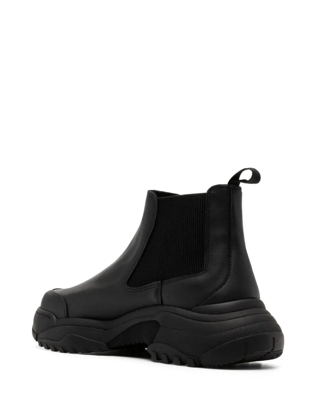 Low Chelsea Boots